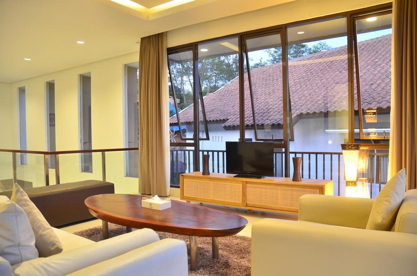 Oyama City View Villa 4 Bedrooms With A Private Swimming Pool Bandung Zewnętrze zdjęcie