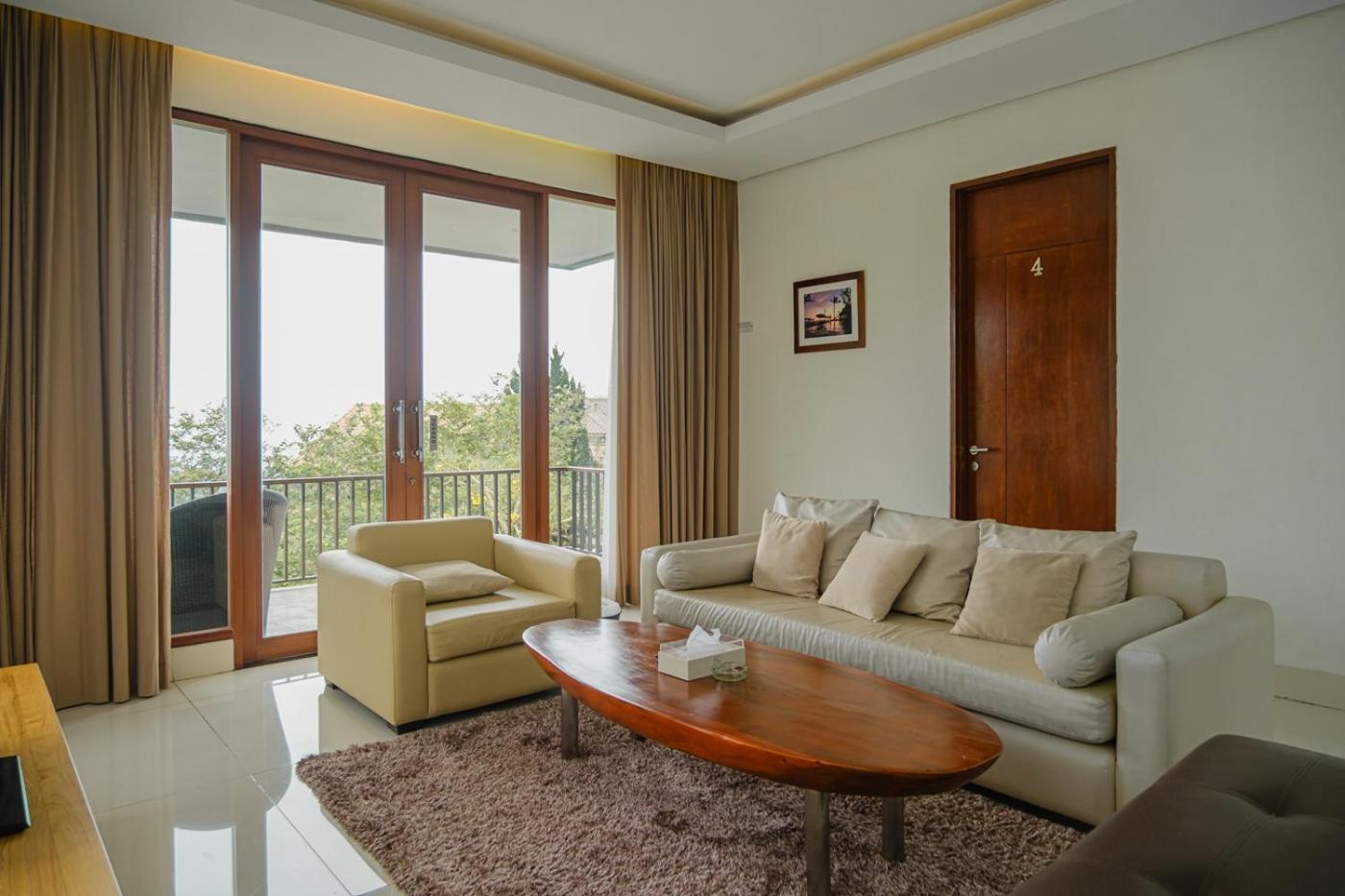 Oyama City View Villa 4 Bedrooms With A Private Swimming Pool Bandung Zewnętrze zdjęcie
